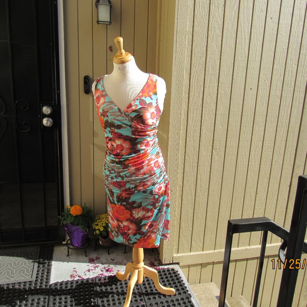 #488  NEW WOMAN'S FLORAL PRINT DRESS BY PHASE EIGHT  (SIZE 8US / 12UK)